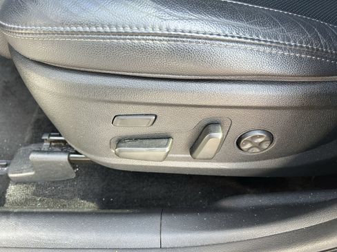 Used 2020 Hyundai Santa Fe Limited image 22