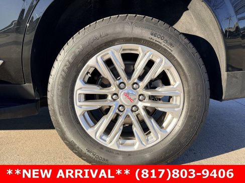 Used 2022 GMC Yukon SLT w/ SLT Premium Package image 15