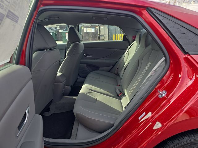 Used 2026 Hyundai Elantra Sport FWD image 21