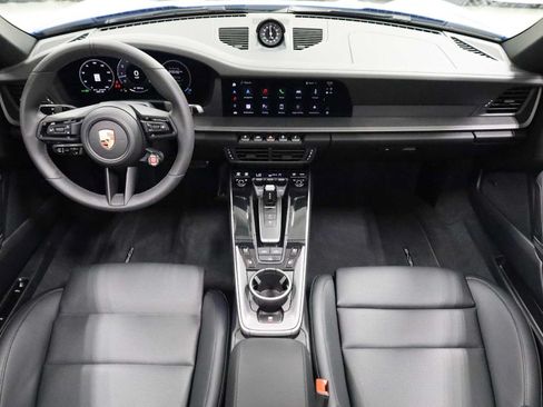 Used 2025 Porsche 911 Carrera RWD image 25