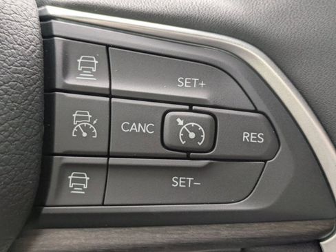 New 2025 Jeep Grand Cherokee L Limited w/ Black Appearance Package image 14