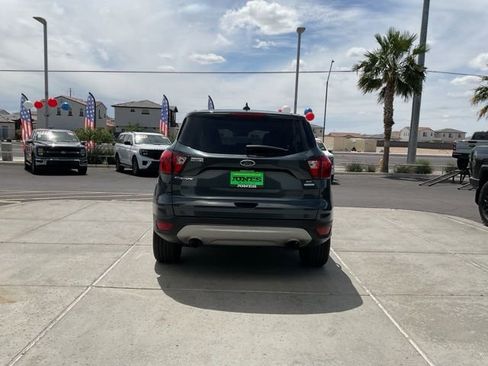 Used 2019 Ford Escape SE FWD image 6