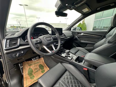 Used 2023 Audi SQ5 Prestige w/ Prestige Package AWD/4WD image 12