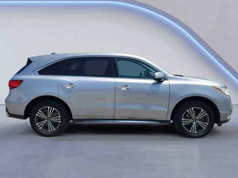 Used 2017 Acura MDX SH-AWD image 2