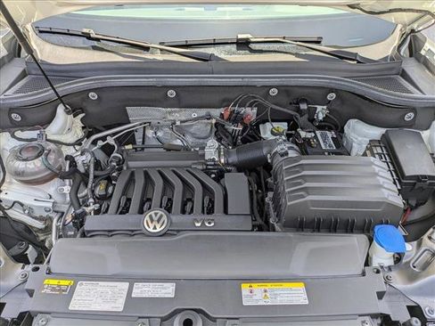 Used 2021 Volkswagen Atlas SE w/ Panoramic Sunroof Package FWD image 23