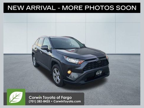 Used 2019 Toyota RAV4 XLE image 1