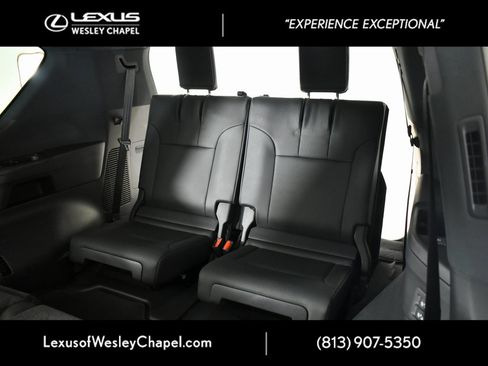 Used 2023 Lexus LX 600 4WD w/ Luxury Package image 28