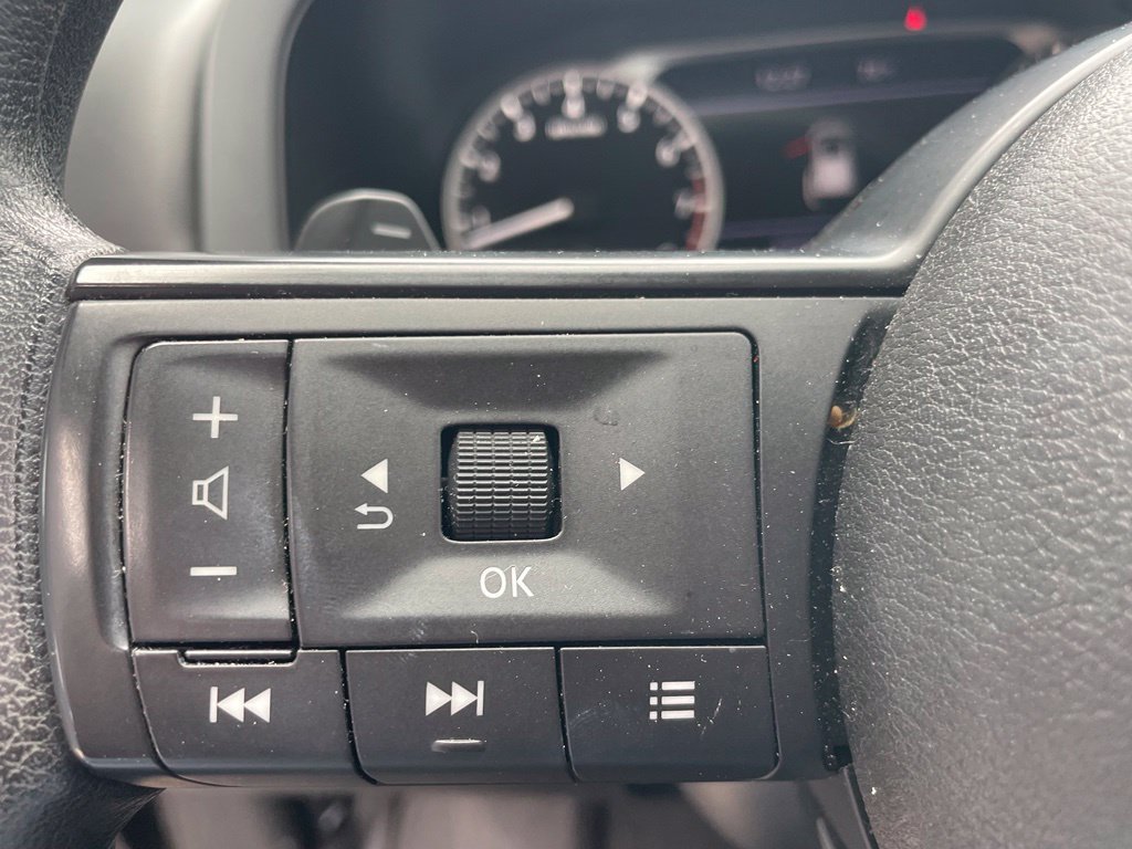 Used 2024 Nissan Pathfinder S FWD image 8