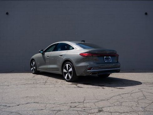 Used 2025 Audi A5 2.0T Premium Plus w/ Premium Plus image 3