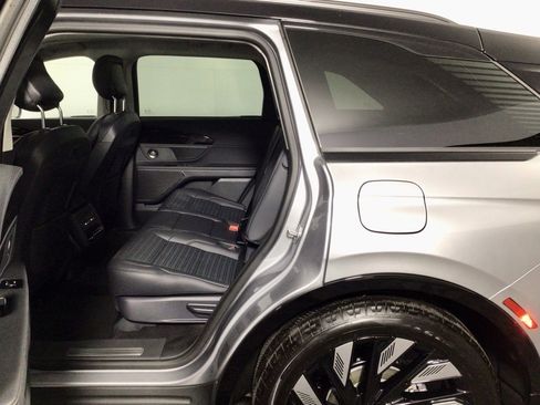 New 2026 Lincoln Nautilus Reserve w/ Jet Appearance Package image 32