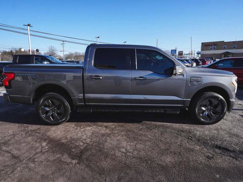 Used 2022 Ford F150 Lightning Lariat w/ Max Trailer Tow Package image 3