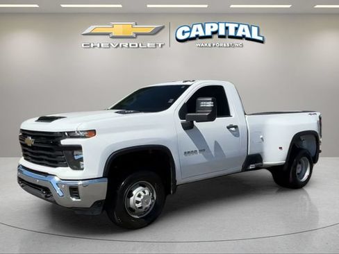 Used 2025 Chevrolet Silverado 3500 W/T AWD/4WD image 1