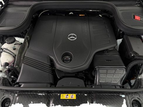 New 2026 Mercedes-Benz GLS 450 4MATIC image 32