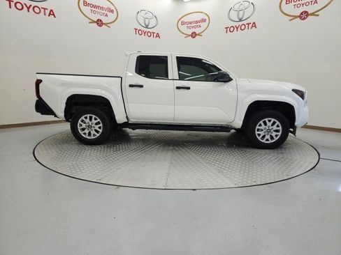 Certified 2025 Toyota Tacoma SR image 3