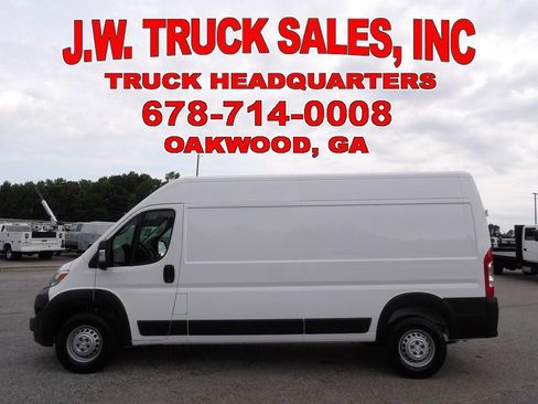 Used 2025 RAM ProMaster 3500 w/ Convenience Group FWD image 2