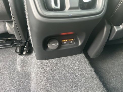 Certified 2025 Volvo XC40 B5 Plus image 14