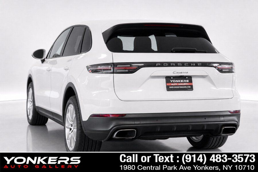 Used 2021 Porsche Cayenne AWD/4WD image 8