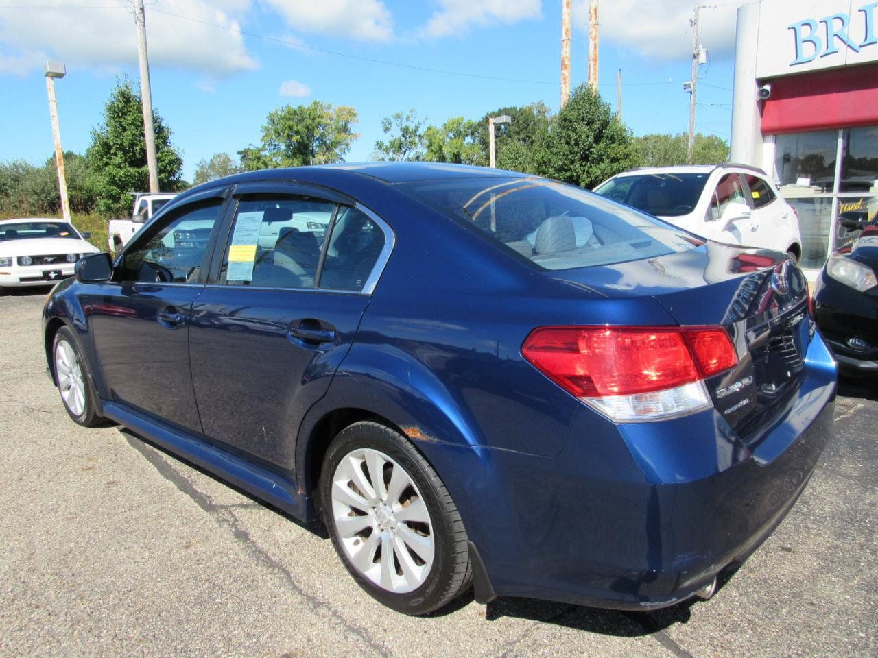 Used 2010 Subaru Legacy 2.5i Limited AWD/4WD image 23