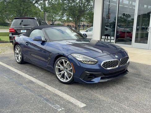 Used 2019 BMW Z4 sDrive30i w/ Convenience Package RWD image 2