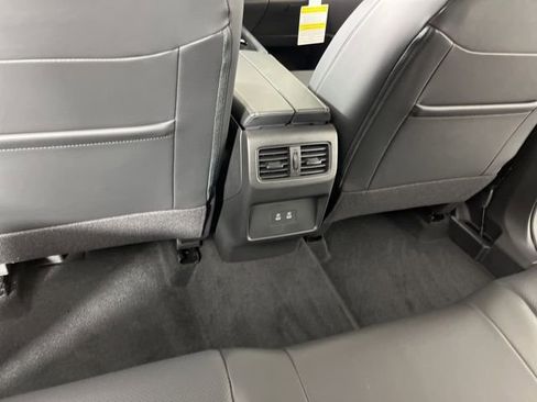 New 2026 Nissan Rogue Platinum AWD/4WD image 45