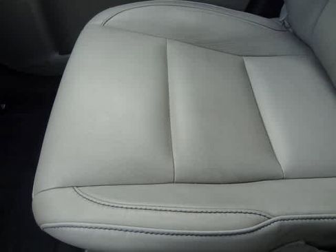Used 2016 Toyota Highlander XLE w/ Protection Package #3 AWD/4WD image 40