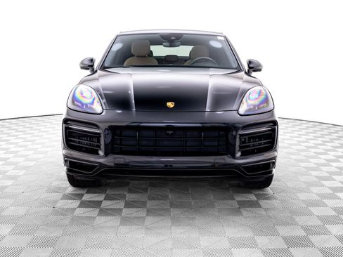 Certified 2023 Porsche Cayenne GTS AWD/4WD image 9