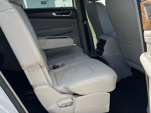 New 2026 Volkswagen Atlas SE image 11