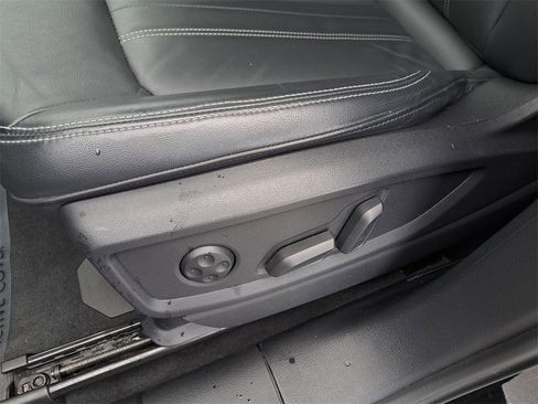 Used 2023 Audi Q5 2.0T Premium Plus w/ Premium Plus Package image 19