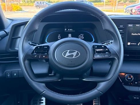 Certified 2025 Hyundai Elantra Sport image 14