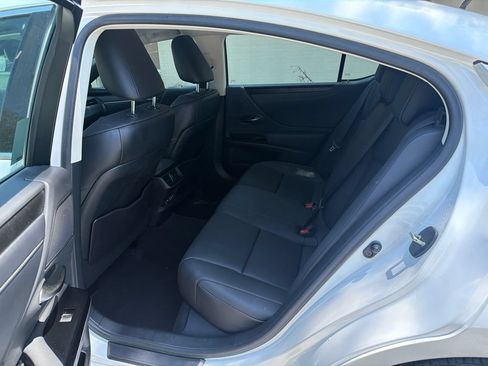 Used 2023 Lexus ES 350 w/ Premium Package FWD image 21