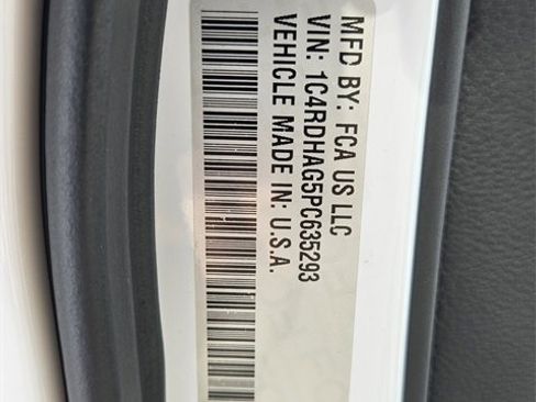 Used 2023 Dodge Durango SXT image 14