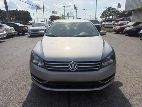 Used 2014 Volkswagen Passat 1.8T Wolfsburg Edition FWD image 3