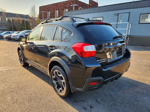 Used 2016 Subaru Crosstrek 2.0i Premium image 3