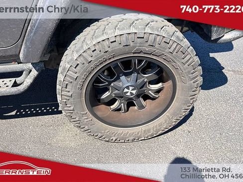 Used 2016 Jeep Wrangler Unlimited Sahara AWD/4WD image 13