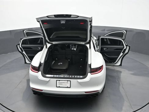 Certified 2019 Porsche Panamera Turbo S w/ Premium Package Plus AWD/4WD image 28