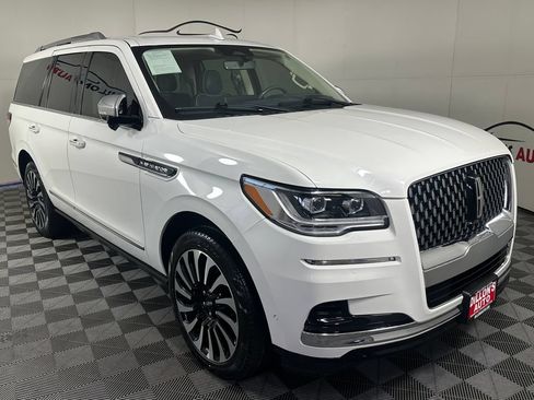 Used 2023 Lincoln Navigator Black Label AWD/4WD image 12