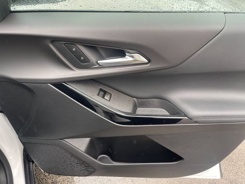 Used 2026 Chevrolet Equinox LT image 19