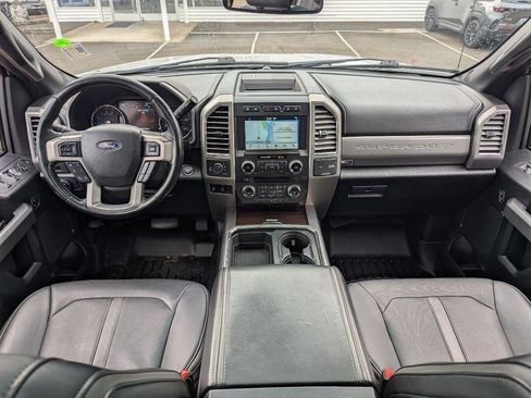 Used 2017 Ford F350 Platinum w/ Platinum Ultimate Package AWD/4WD image 17
