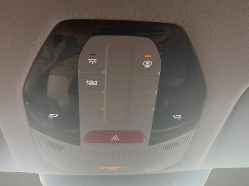 Used 2025 Kia K4 EX image 29