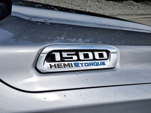 Used 2022 RAM 1500 Big Horn AWD/4WD image 23