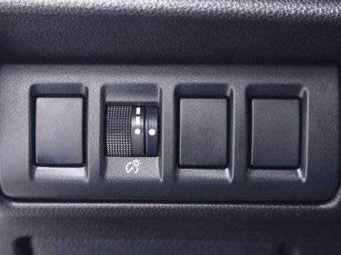 Used 2024 Subaru Outback Premium AWD/4WD image 10