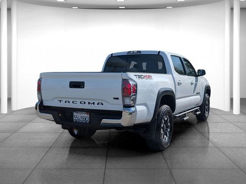 Used 2023 Toyota Tacoma TRD Off-Road w/ Black Out Package (TMS) AWD/4WD image 6