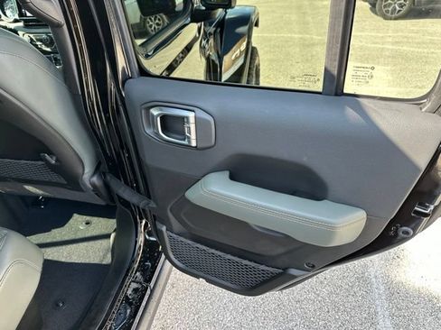 New 2026 Jeep Gladiator Mojave AWD/4WD image 16