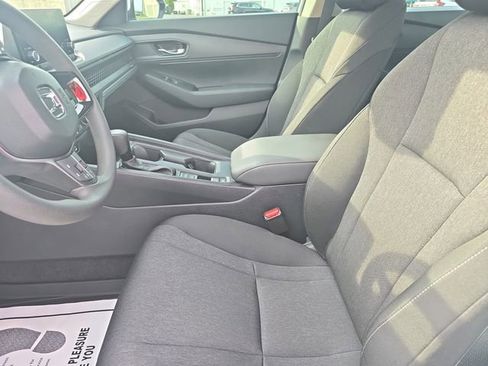 Used 2025 Honda Accord LX image 29
