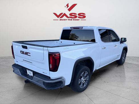 Used 2025 GMC Sierra 1500 SLT AWD/4WD image 5