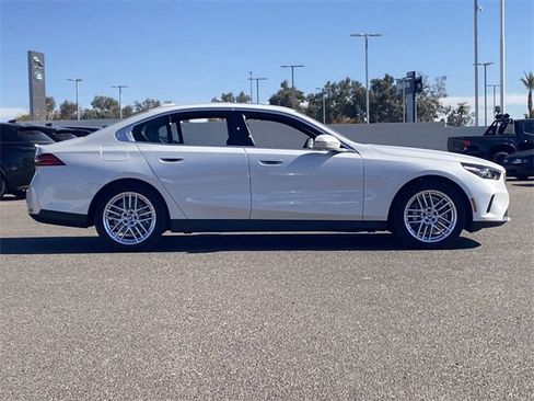 New 2025 BMW 530i image 5