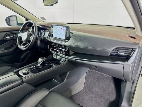 Certified 2023 Nissan Rogue SL w/ SL Premium Package image 27