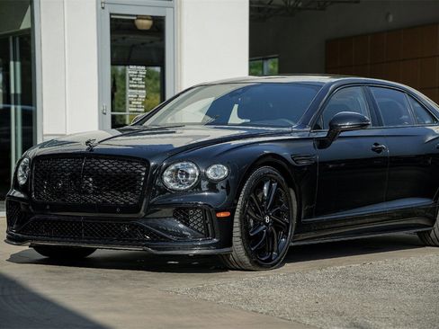 New 2025 Bentley Flying Spur Plug-In Hybrid image 12