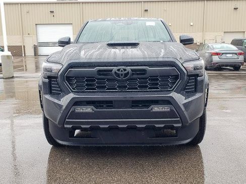 New 2025 Toyota Tacoma TRD Sport image 2