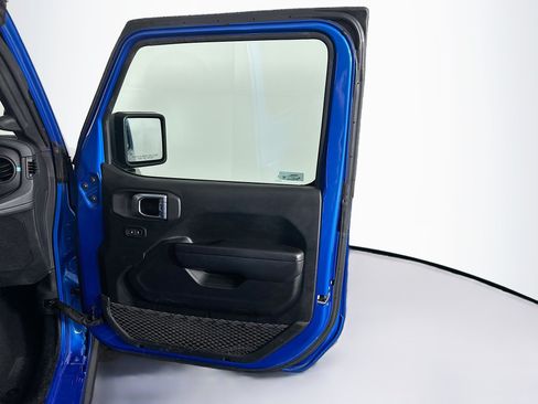 Used 2024 Jeep Wrangler Unlimited Rubicon 4xe AWD/4WD image 30
